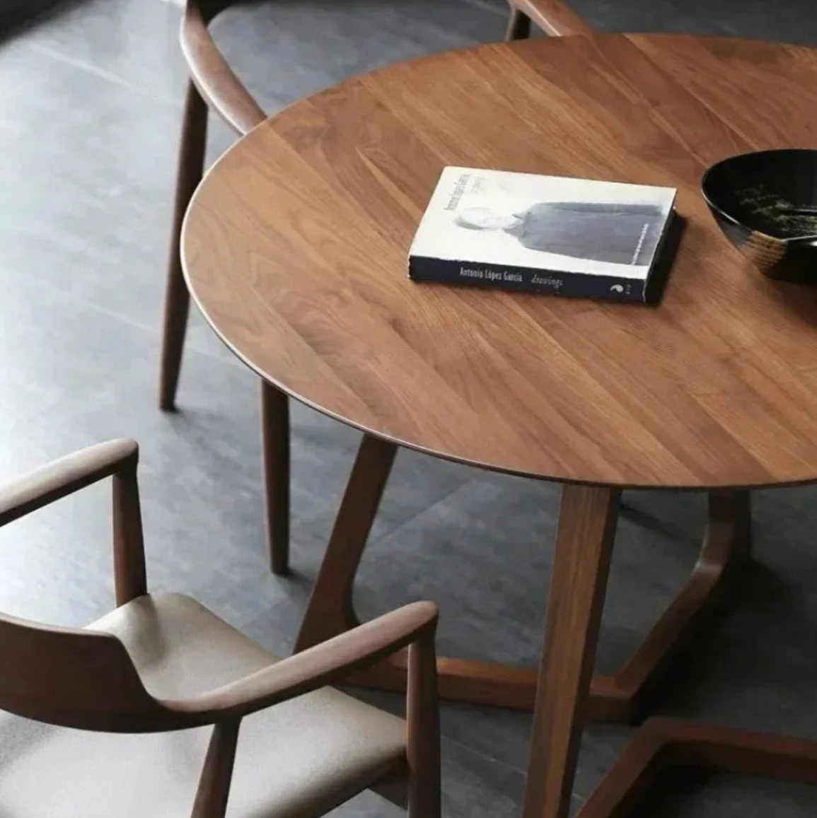 Scandinavian Round Table