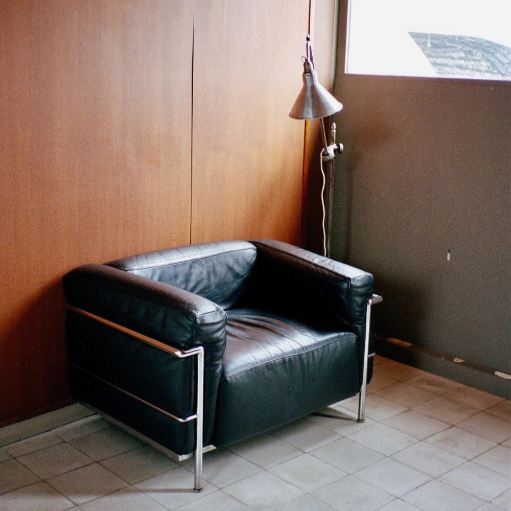 FRENCH LEATHER SINGLE SOFA
