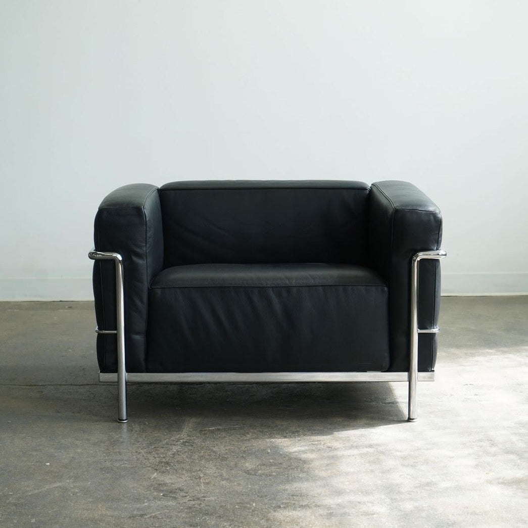 FRENCH LEATHER SINGLE SOFA